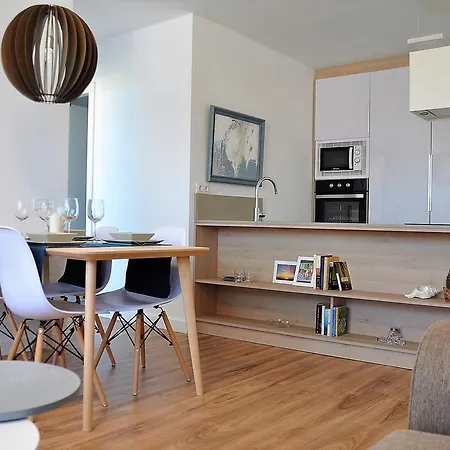 Apartamento En La Rambla Con Piscina